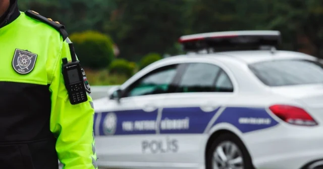 Yol Polisinin  piyadalara müraciəti