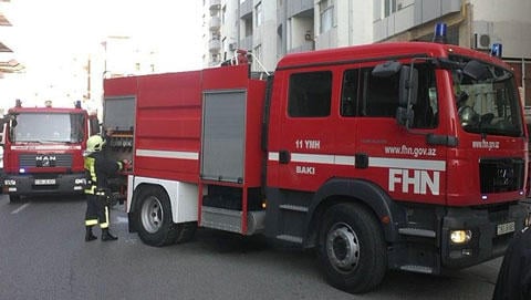 Bu gün Bakının 555 küçəsi yuyulub