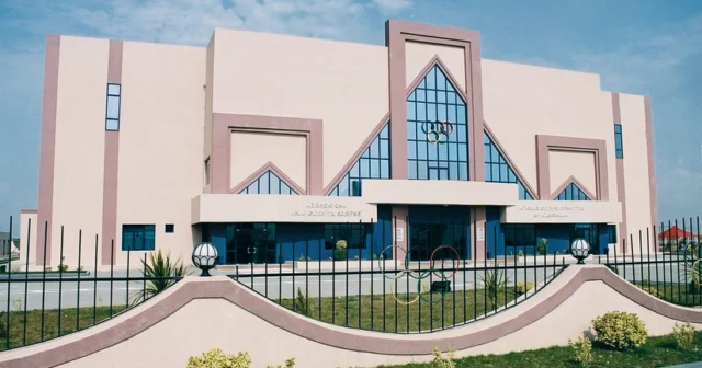 Maştağa Olimpiya İdman Kompleksi niyə illərdir ki, bağlıdır? – VİDEO Maştağa Olimpiya İdman Kompleksi niyə illərdir ki, bağlıdır? – VİDEO