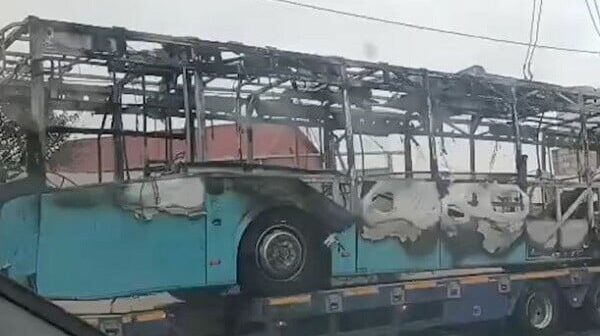 Bakıda sərnişin avtobusu yanaraq kül oldu – VİDEO Bakıda sərnişin avtobusu yanaraq kül oldu – VİDEO