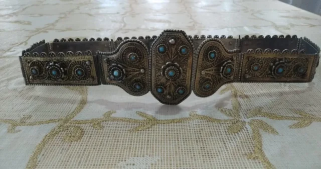 Bakıda kəmərin dodaq ucuqladan qiyməti