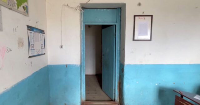 Ucarda 400 nəfərin oxuduğu məktəb yararsız vəziyyətdə – VİDEO Ucarda 400 nəfərin oxuduğu məktəb yararsız vəziyyətdə – VİDEO