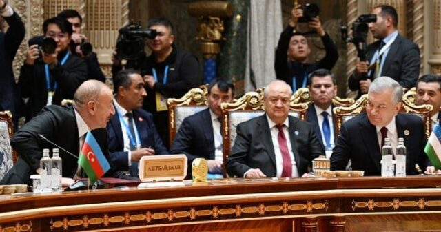 İlham Əliyev MDB Dövlət Başçıları Şurasının geniş tərkibdə iclasında – Fotolar