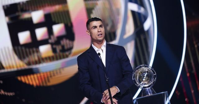 Ronaldo daha bir mükafat aldı