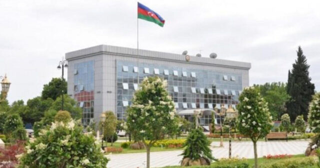 Lənkəranda vəzifəli şəxs jurnalistə hücum etdi