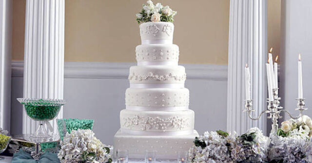 Toylar üçün sifariş verilən tortların ŞOK QİYMƏTLƏRİ