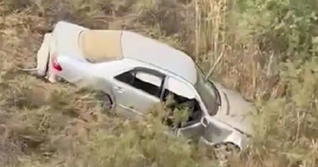 Suraxanıda maşın aşıb, sürücü xəsarət alıb – VİDEO