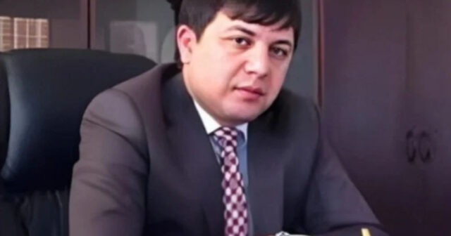 Cavid Qurbanovun əmisi oğlu hakim qarşısına çıxarıldı: Külli miqdarda dələduzluqda təqsirləndirilir Cavid Qurbanovun əmisi oğlu hakim qarşısına çıxarıldı: Külli miqdarda dələduzluqda təqsirləndirilir