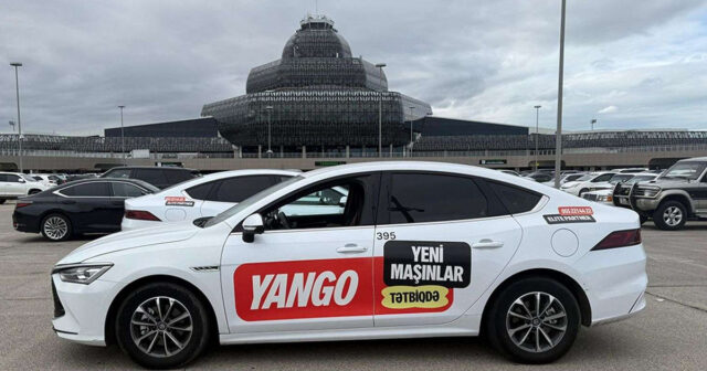 Taksi sürücüsü sükan arxasında yatdı – “Plan 150 manatdır” Taksi sürücüsü sükan arxasında yatdı – “Plan 150 manatdır”