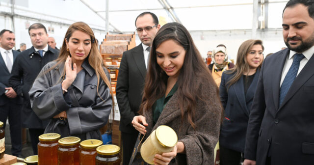 Leyla Əliyeva və Arzu Əliyeva arıçılıq məhsullarının sərgi-satış yarmarkasını ziyarət ediblər – FOTO