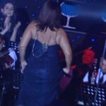 Müğənninin bu rəqsi hər kəsi valeh etdi – sosial şəbəkədə minlərlə baxış – VİDEO Müğənninin bu rəqsi hər kəsi valeh etdi – sosial şəbəkədə minlərlə baxış – VİDEO