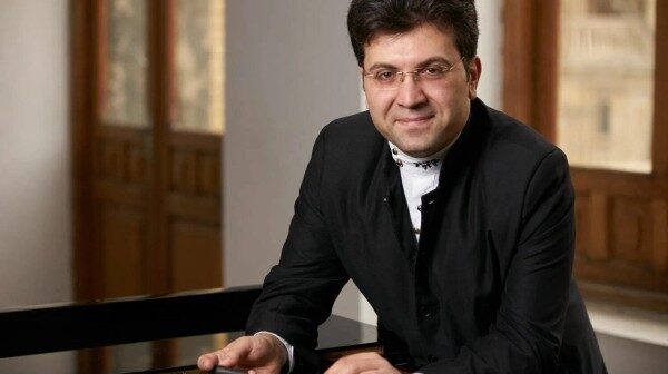 Əyyub Quliyevə vəzifə verildi Əyyub Quliyevə vəzifə verildi