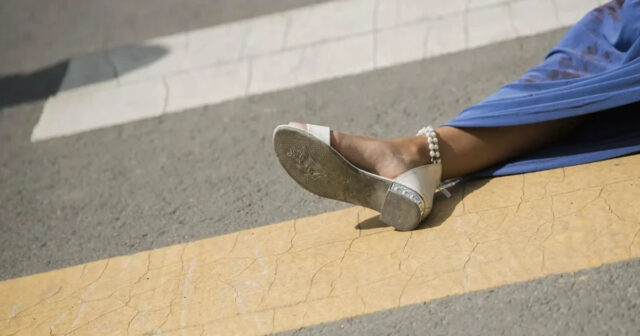 Cəlilabadda avtomobil yolu keçən qadını vurub – xəstəxanada həyatını itirdi YENİLƏNİB Cəlilabadda avtomobil yolu keçən qadını vurub – xəstəxanada həyatını itirdi YENİLƏNİB