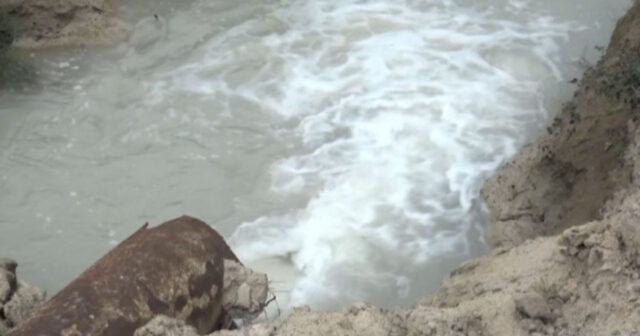 Şəkidə yeni salınan beton kanalından ŞİKAYƏT – VİDEO Şəkidə yeni salınan beton kanalından ŞİKAYƏT – VİDEO