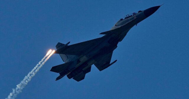 Rusiyanın SU-30 qırıcısı qəzaya uğradı: Ekipaj üzvləri həlak oldu Rusiyanın SU-30 qırıcısı qəzaya uğradı: Ekipaj üzvləri həlak oldu