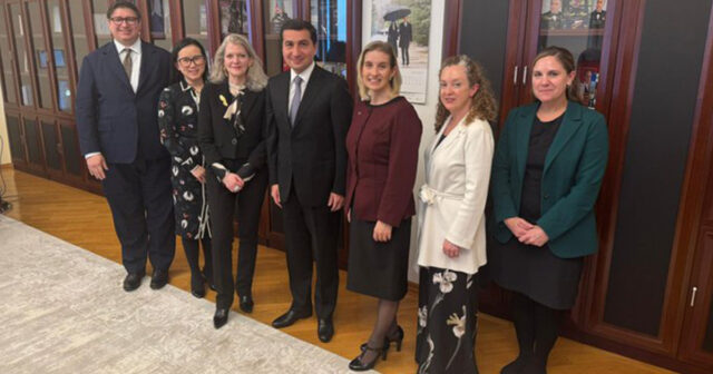 Hikmət Hacıyev ABŞ Dövlət katibinin müavini ilə görüşdü Hikmət Hacıyev ABŞ Dövlət katibinin müavini ilə görüşdü