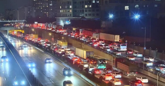 “20 Yanvar” dairəsində yaranmış sıxlıq aradan qaldırılıb – YENİLƏNİB – FOTO “20 Yanvar” dairəsində yaranmış sıxlıq aradan qaldırılıb – YENİLƏNİB – FOTO