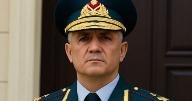 Təqaüdə göndərilən general yenidən xidmətə qayıtdı