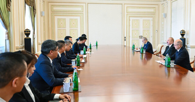 İlham Əliyev qəbul keçirdi – FOTOLAR İlham Əliyev qəbul keçirdi – FOTOLAR