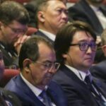 İcra başçısı iclasda yatdı – FOTO İcra başçısı iclasda yatdı – FOTO