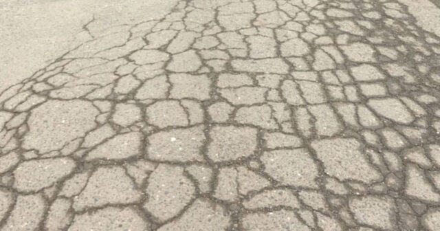 Saatlı-Musalı-Məzrəli avtomobil yolu yararsız vəziyyətdə – VİDEO Saatlı-Musalı-Məzrəli avtomobil yolu yararsız vəziyyətdə – VİDEO