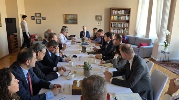 Hikmət Hacıyev NATO-nun nümayəndə heyəti ilə görüşdü Hikmət Hacıyev NATO-nun nümayəndə heyəti ilə görüşdü