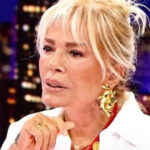 “Xərçəng saçlarımı tökdü, parik taxıram” – Müğənni “Xərçəng saçlarımı tökdü, parik taxıram” – Müğənni