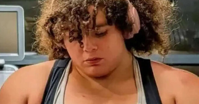 Dünyanın ən güclü qadını kişi imiş Dünyanın ən güclü qadını kişi imiş