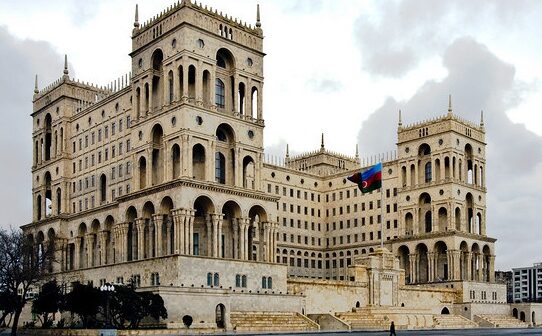 Azərbaycanda 4 nazirlik ləğv edilə bilər