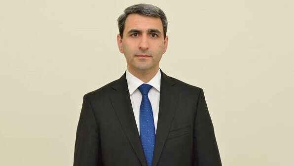 Rövşən Rüstəmov onun vəzifəsini yüksəltdi