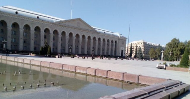 Təmir yoxsa təkrar xərclər? – Gəncədə parkların abadlaşdırılmasına 115 min manat ayrıldı Təmir yoxsa təkrar xərclər? – Gəncədə parkların abadlaşdırılmasına 115 min manat ayrıldı