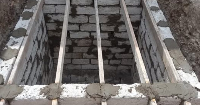 Üç yaşlı uşaq quyuya düşərək ölüb Üç yaşlı uşaq quyuya düşərək ölüb