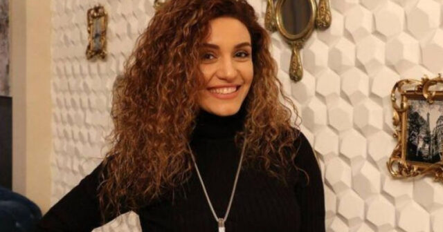 Çinarə Məlikzadə bu ifası ilə SƏHNƏNİ TİTRƏTDİ – VİDEO Çinarə Məlikzadə bu ifası ilə SƏHNƏNİ TİTRƏTDİ – VİDEO