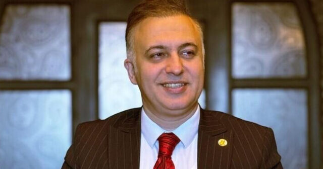 “Musiqiçiyə yox, omba qoydurub, əxlaqsızlıq edənlərə hörmət qoyurlar” “Musiqiçiyə yox, omba qoydurub, əxlaqsızlıq edənlərə hörmət qoyurlar”