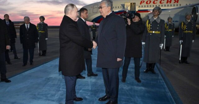 Tokayev “krallara layiq” qarşılanmadan danışıb: “Putin, ölkəmizdə sarsılmaz hörmətə malikdir” Tokayev “krallara layiq” qarşılanmadan danışıb: “Putin, ölkəmizdə sarsılmaz hörmətə malikdir”