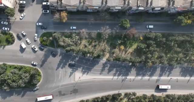 Paytaxtda mübahisələrə səbəb olan yol kəsişməsi – Hər gün niyə sürücülər dalaşırlar? – VİDEO Paytaxtda mübahisələrə səbəb olan yol kəsişməsi – Hər gün niyə sürücülər dalaşırlar? – VİDEO