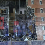 Goranboyda 5 mərtəbəli binanın bloku tamamilə çökdü – Yeni görüntülər / VİDEO Goranboyda 5 mərtəbəli binanın bloku tamamilə çökdü – Yeni görüntülər / VİDEO