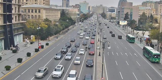 Paytaxtda sıxlıq olan küçələrin SİYAHISI Paytaxtda sıxlıq olan küçələrin SİYAHISI