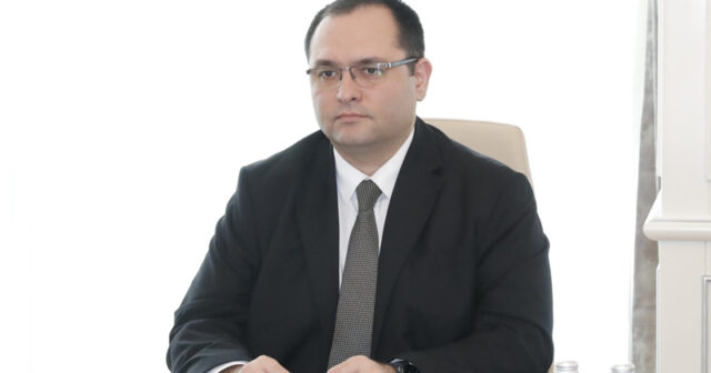 Nazir müşavirini departament müdiri təyin etdi – FOTO