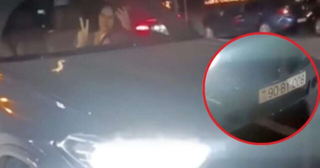 BMW-nin xanım sürücüsü motosikletçini vurdu: “Zor edirəm…” – VİDEO