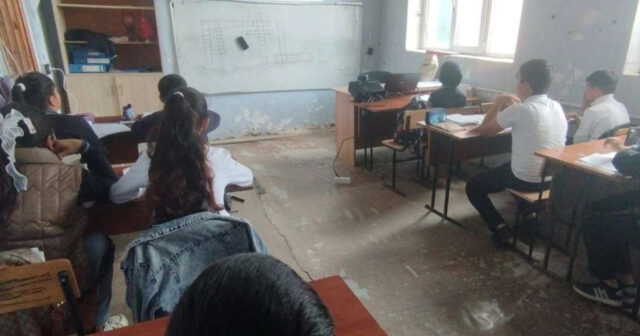 Salyanda məktəbdə 18 şagirdin zəhərlənməsi ilə bağlı Təhsil İdarəsindən AÇIQLAMA