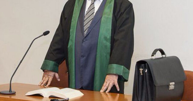 Bakıda vəkilə hücum edib xəsarət yetirdilər – FOTO