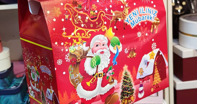 Yeni il hədiyyə qutuları alarkən diqqətli olun – VİDEO Yeni il hədiyyə qutuları alarkən diqqətli olun – VİDEO