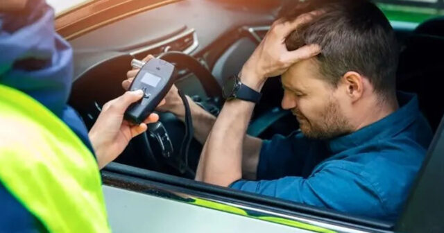 Axşam araq içib səhər maşın sürən şəxsi YPX cərimələyə bilərmi? Axşam araq içib səhər maşın sürən şəxsi YPX cərimələyə bilərmi?