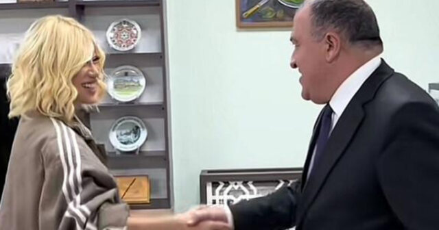 Bir gündə ölkənin “röyası”nı qarışdıran Rafiq Quliyev RİTORİKASI: PƏRDƏARXASI MƏQAMLAR Bir gündə ölkənin “röyası”nı qarışdıran Rafiq Quliyev RİTORİKASI: PƏRDƏARXASI MƏQAMLAR