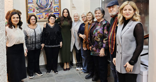 Leyla Əliyeva “YAŞA” Mərkəzində yaşlı nəslin nümayəndələri ilə görüşüb – FOTO