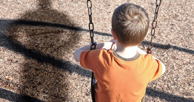 Sumqayıtda tapılan azyaşlının valideynləri axtarılır – FOTO Sumqayıtda tapılan azyaşlının valideynləri axtarılır – FOTO