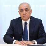 Əli Əsədov məzuniyyətə çıxdı