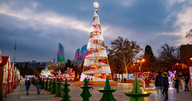 Bakıda yeni il bayram ab-havası necədir? – VİDEO