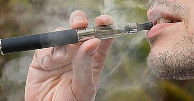 Gəncləri boğan “tüstüsüz” tütün – elektron siqaretlərin QARANLIQ TƏRƏFLƏRİ Gəncləri boğan “tüstüsüz” tütün – elektron siqaretlərin QARANLIQ TƏRƏFLƏRİ